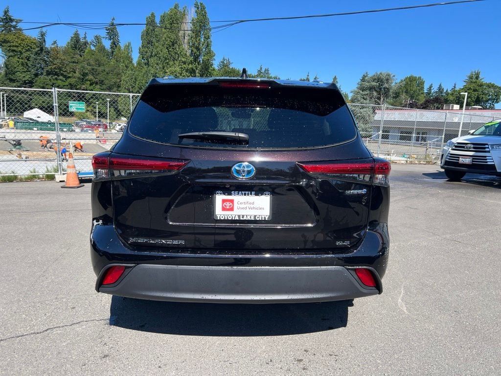 2021 Toyota Highlander Hybrid XLE