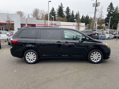 2015 Toyota Sienna LE 7 Passenger-AWD