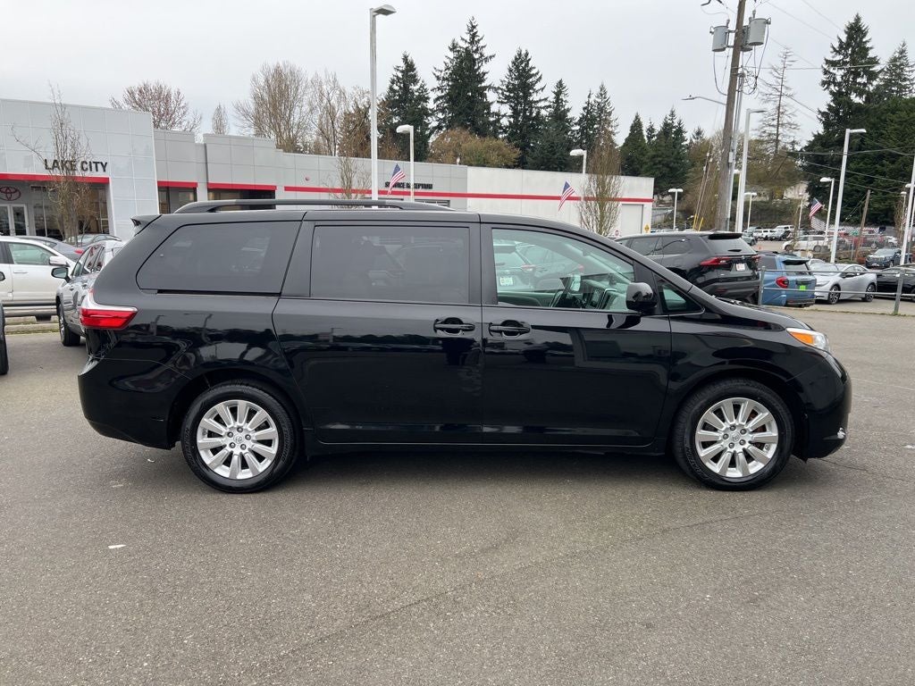 2015 Toyota Sienna LE 7 Passenger-AWD