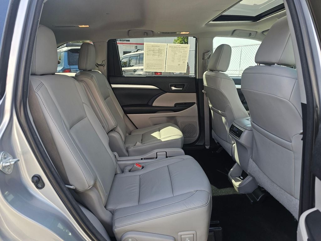 2016 Toyota Highlander XLE V6