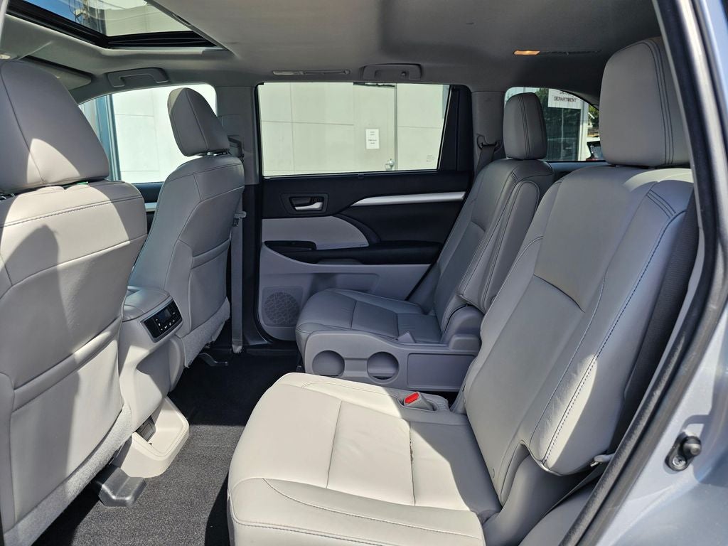 2016 Toyota Highlander XLE V6