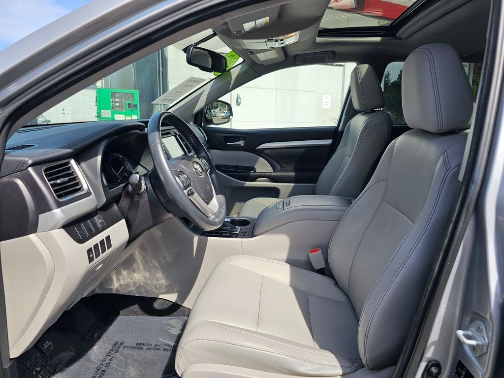 2016 Toyota Highlander XLE V6