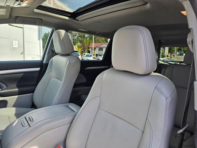 2016 Toyota Highlander XLE V6