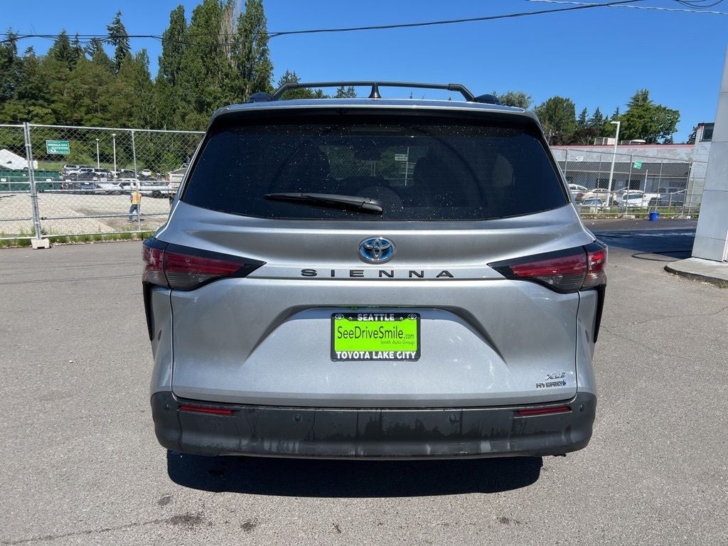 2022 Toyota Sienna XLE 8 Passenger