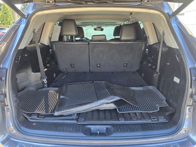 2017 Toyota Highlander XLE -AWD THIRD ROW