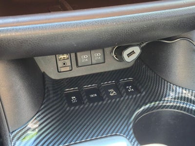 2017 Toyota Highlander XLE -AWD THIRD ROW
