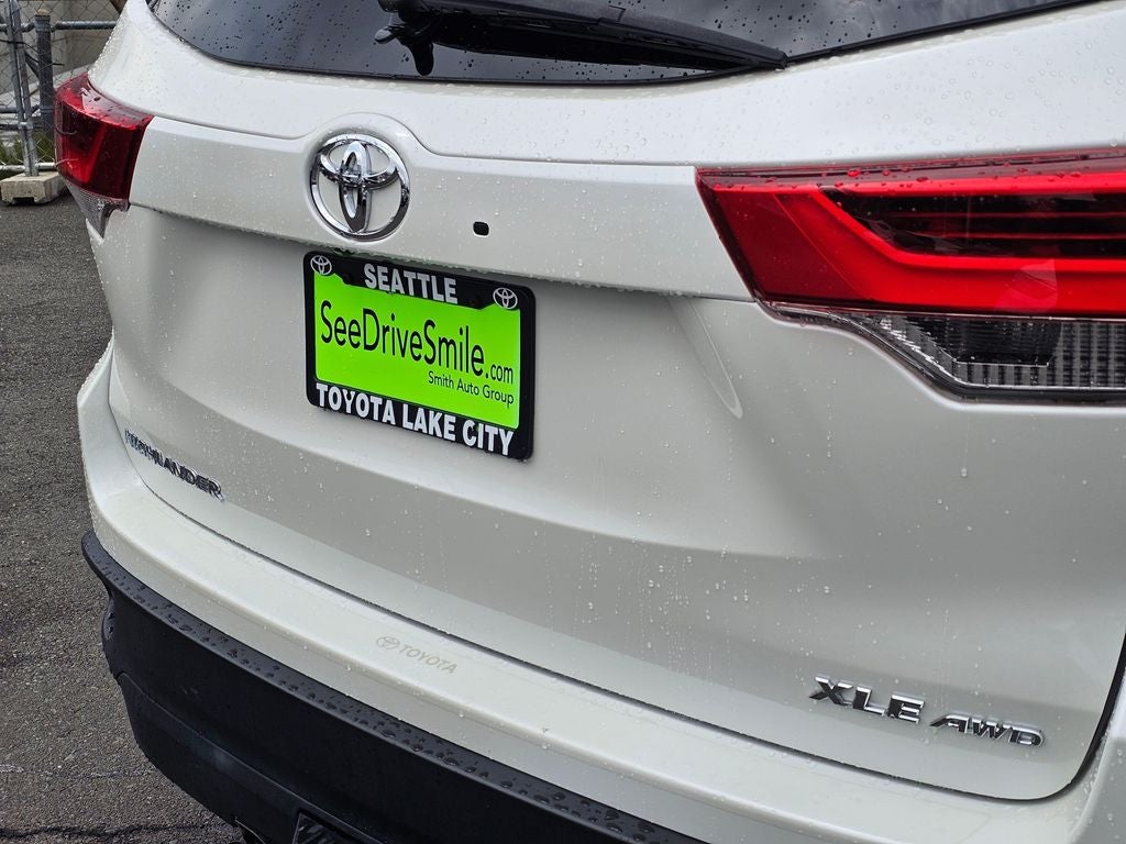 2019 Toyota Highlander XLE -AWD