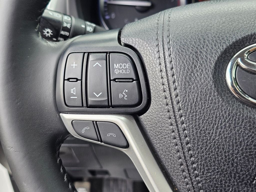 2019 Toyota Highlander XLE -AWD