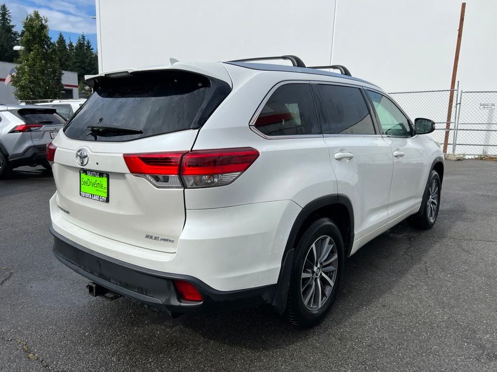 2017 Toyota Highlander XLE -AWD