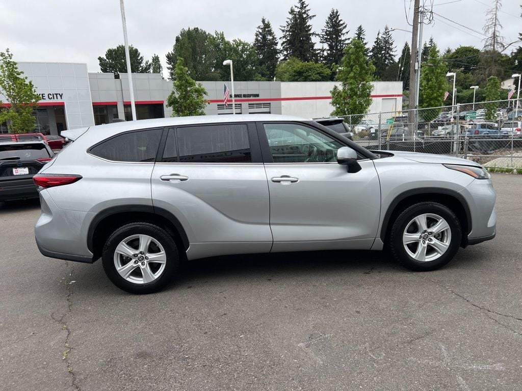2023 Toyota Highlander LE