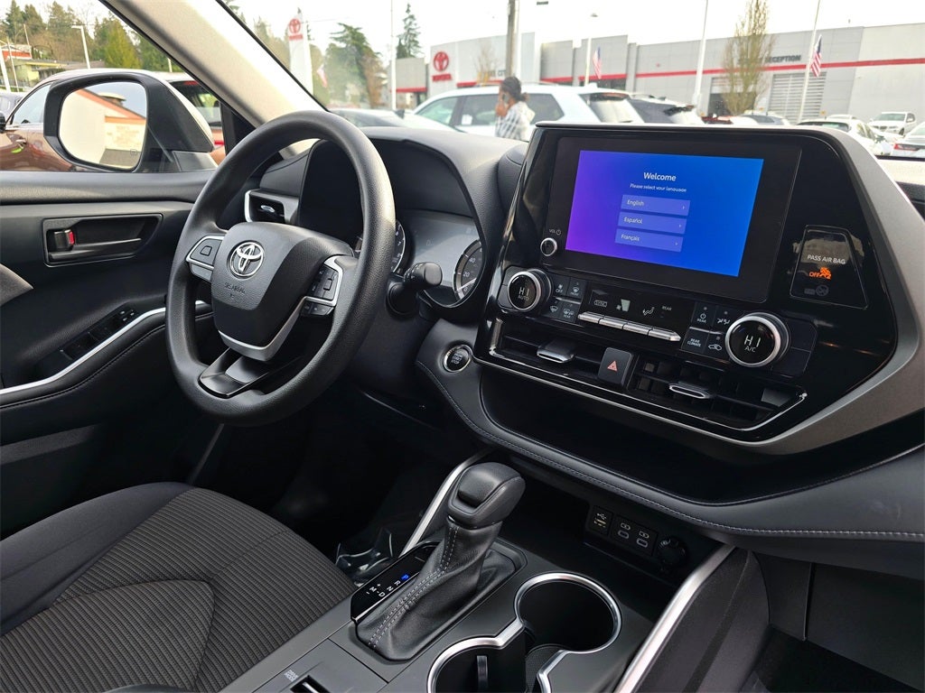 2023 Toyota Highlander L