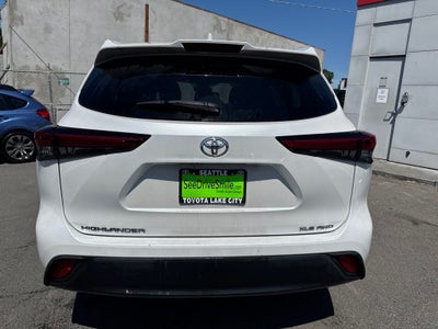 2023 Toyota Highlander XLE -AWD 3RD ROW
