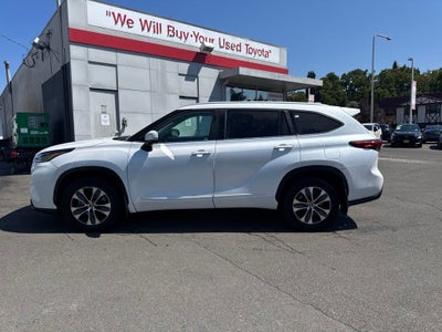 2023 Toyota Highlander XLE -AWD 3RD ROW