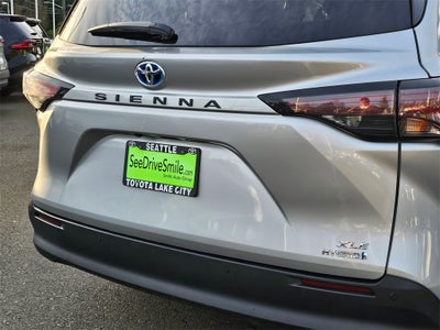 2024 Toyota Sienna XLE