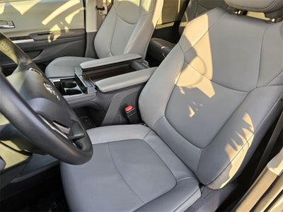 2024 Toyota Sienna XLE