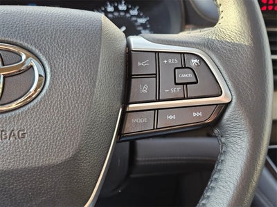 2024 Toyota Sienna XLE