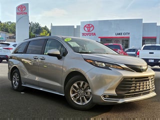 2024 Toyota Sienna XLE