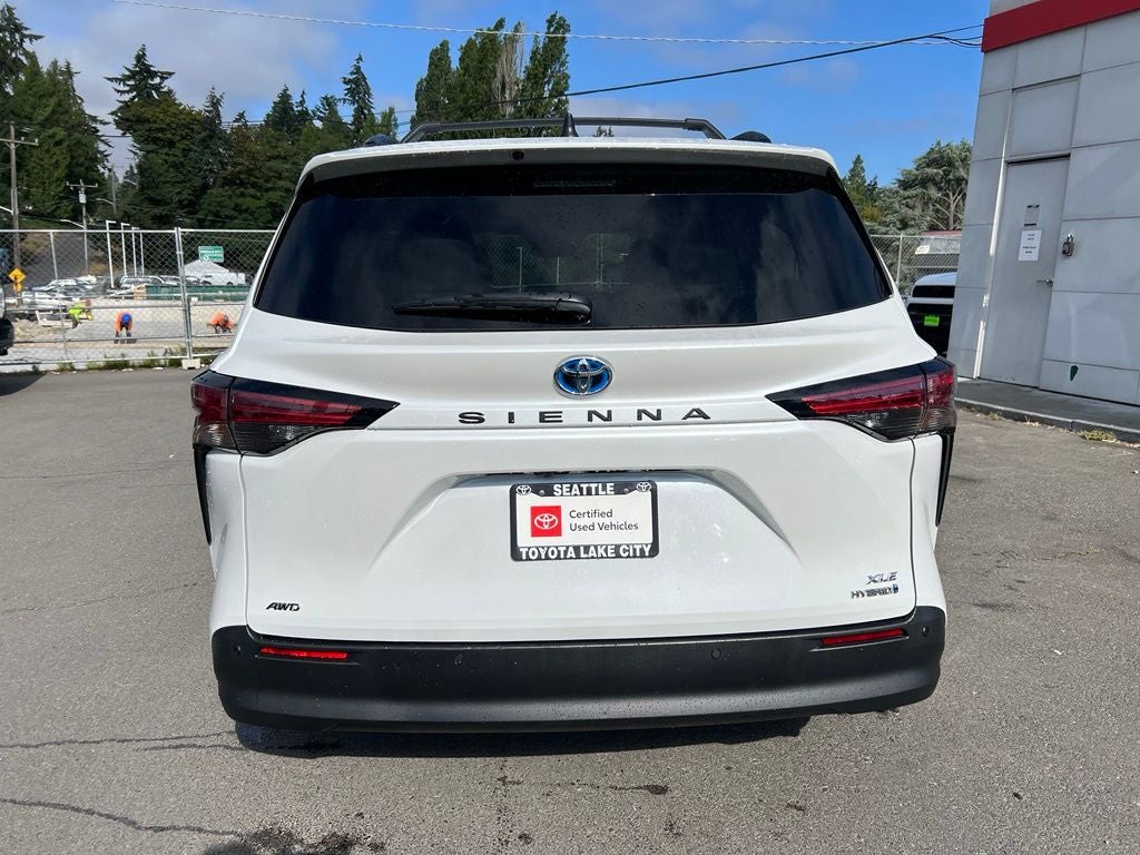 2022 Toyota Sienna XLE-AWD HYBRID 7 Passenger