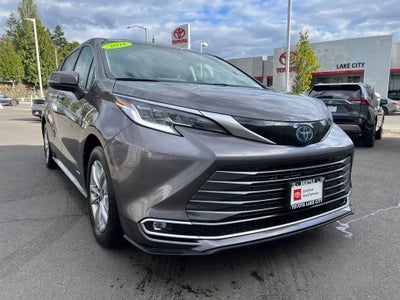 2021 Toyota Sienna Limited 7 Passenger