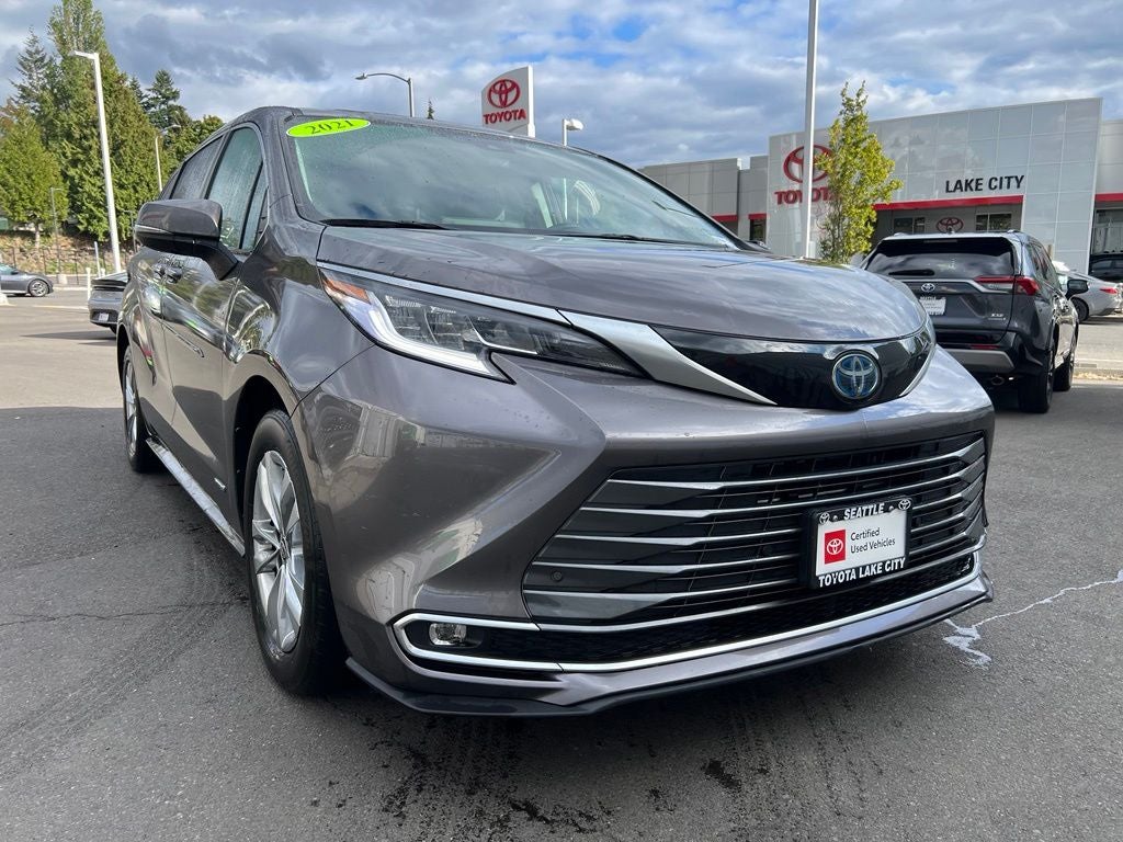 2021 Toyota Sienna Limited 7 Passenger