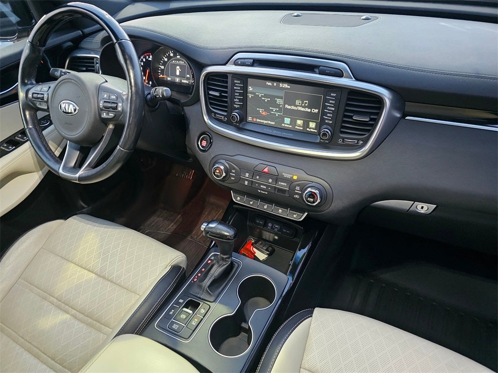2016 Kia Sorento SX Limited
