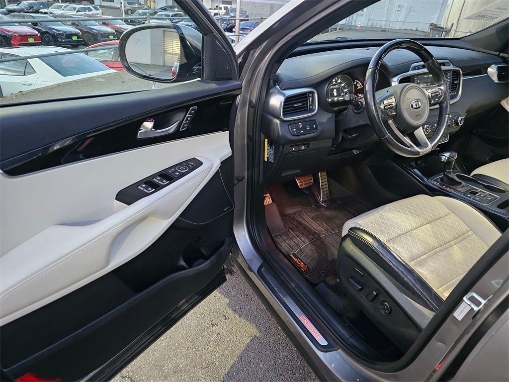 2016 Kia Sorento SX Limited