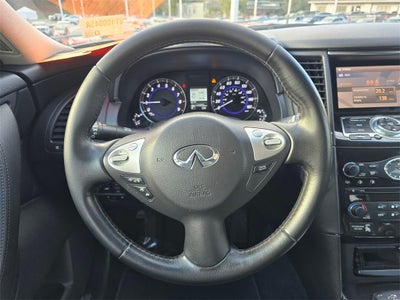 2016 INFINITI QX70 Base