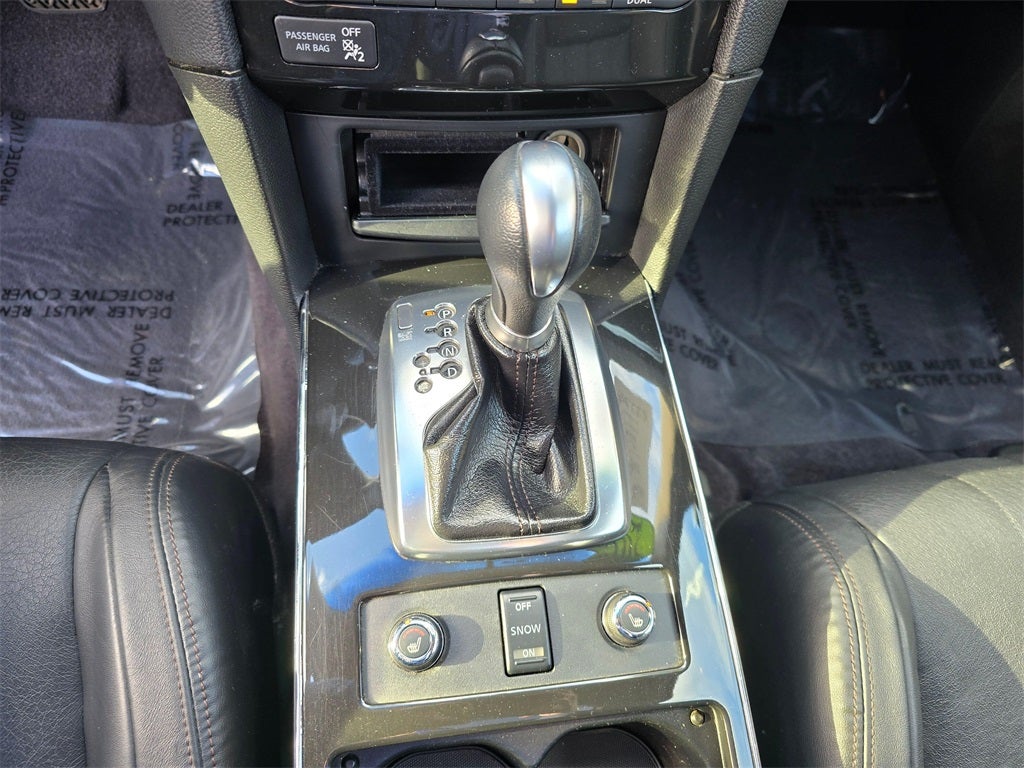 2016 INFINITI QX70 Base