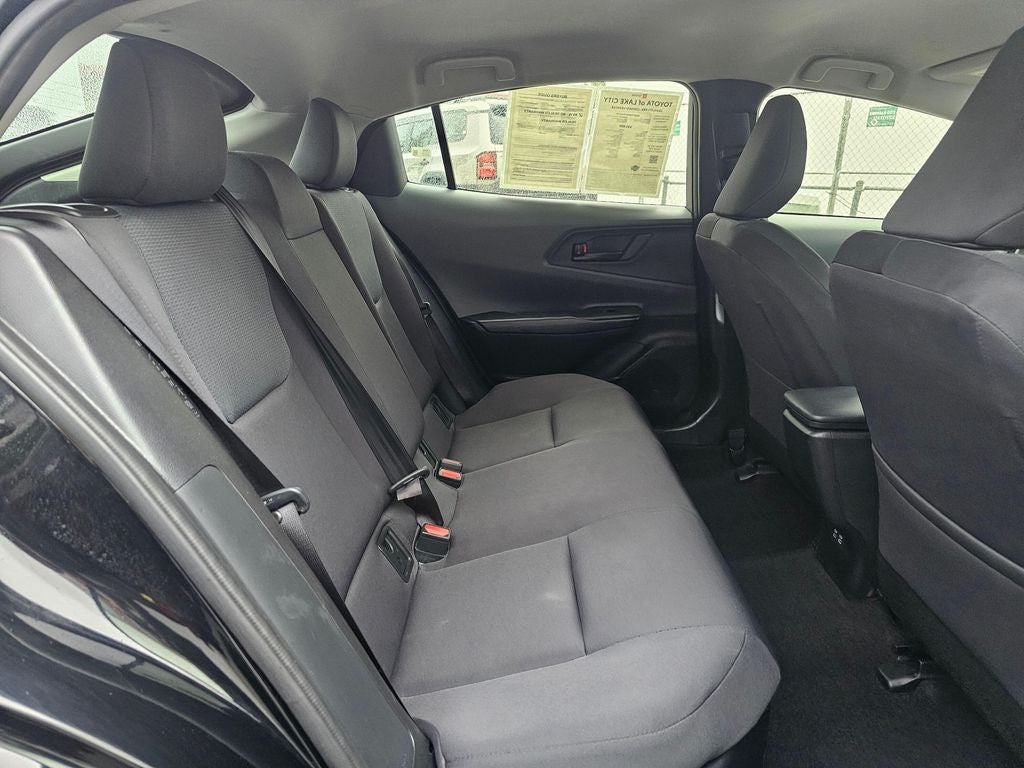 2025 Toyota Prius LE