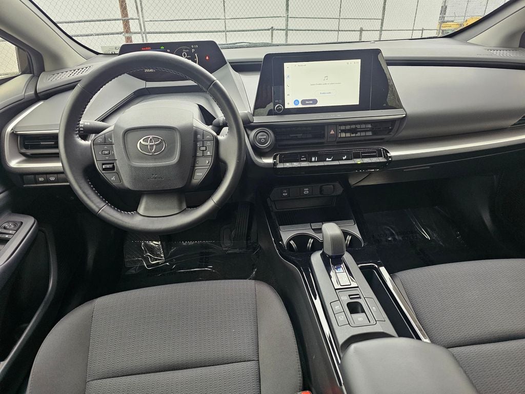 2025 Toyota Prius LE