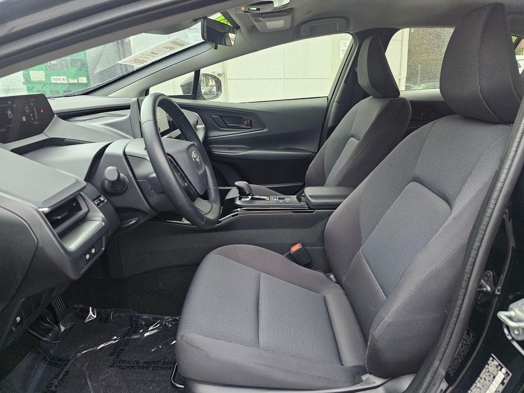 2025 Toyota Prius LE