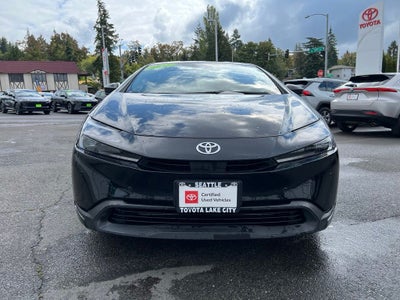 2025 Toyota Prius LE