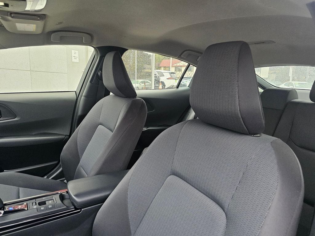 2025 Toyota Prius LE