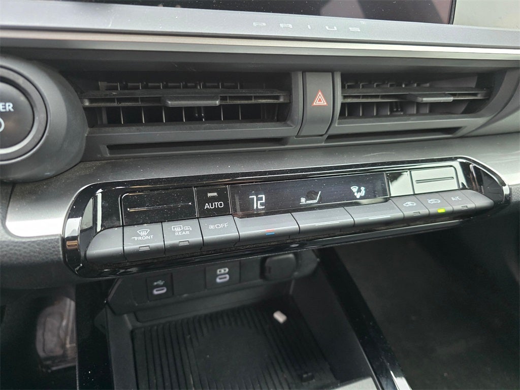 2024 Toyota Prius LE