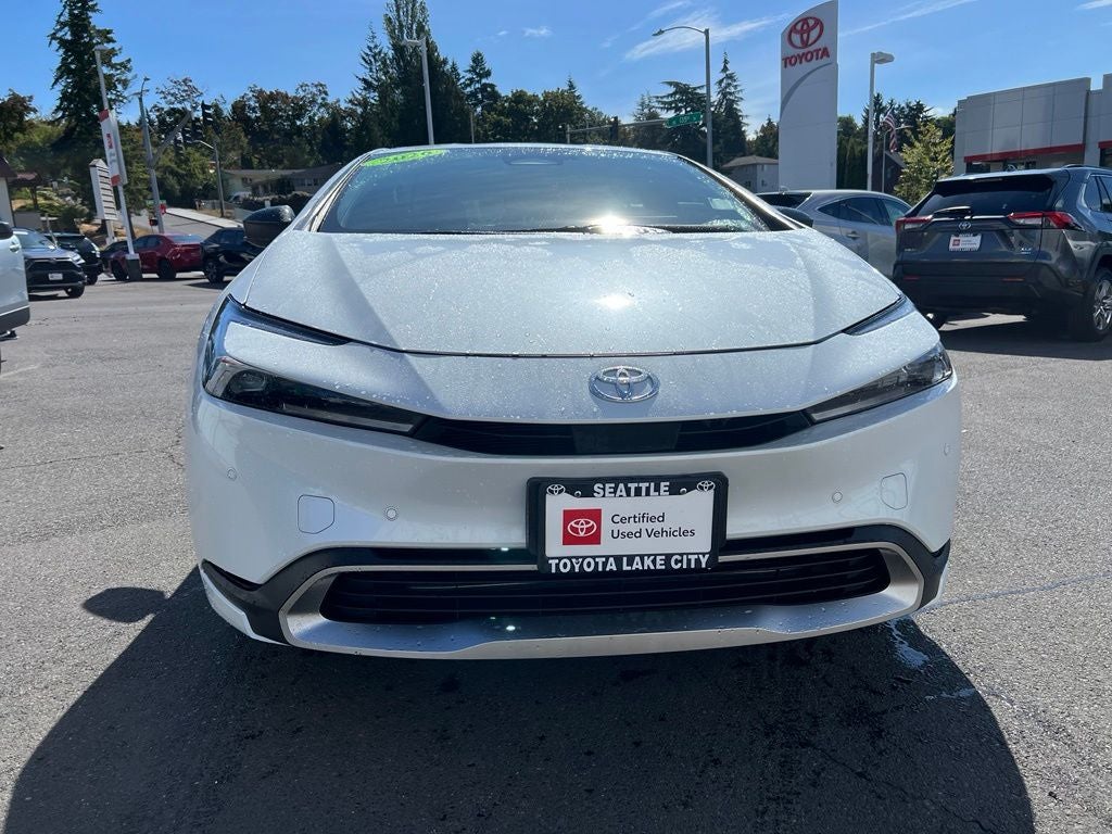 2026 Toyota Prius Plug-In Hybrid SE