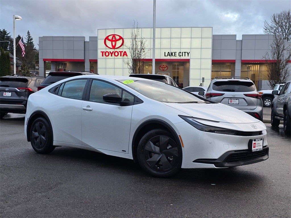 2026 Toyota Prius LE -AWD