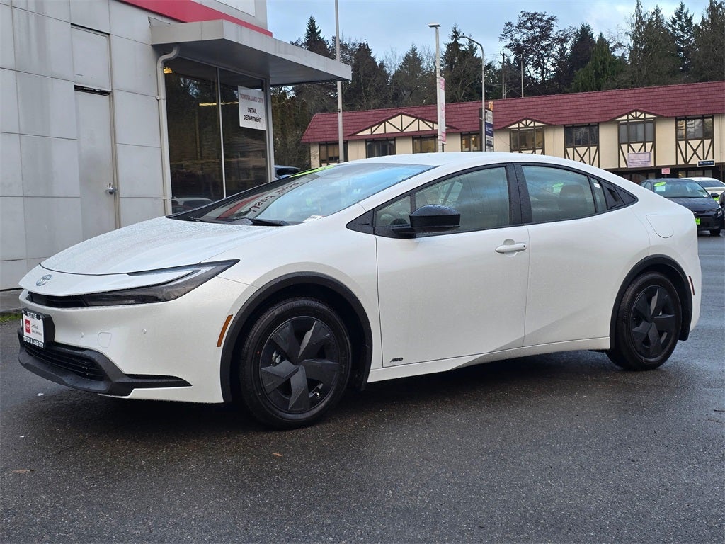 2026 Toyota Prius LE -AWD