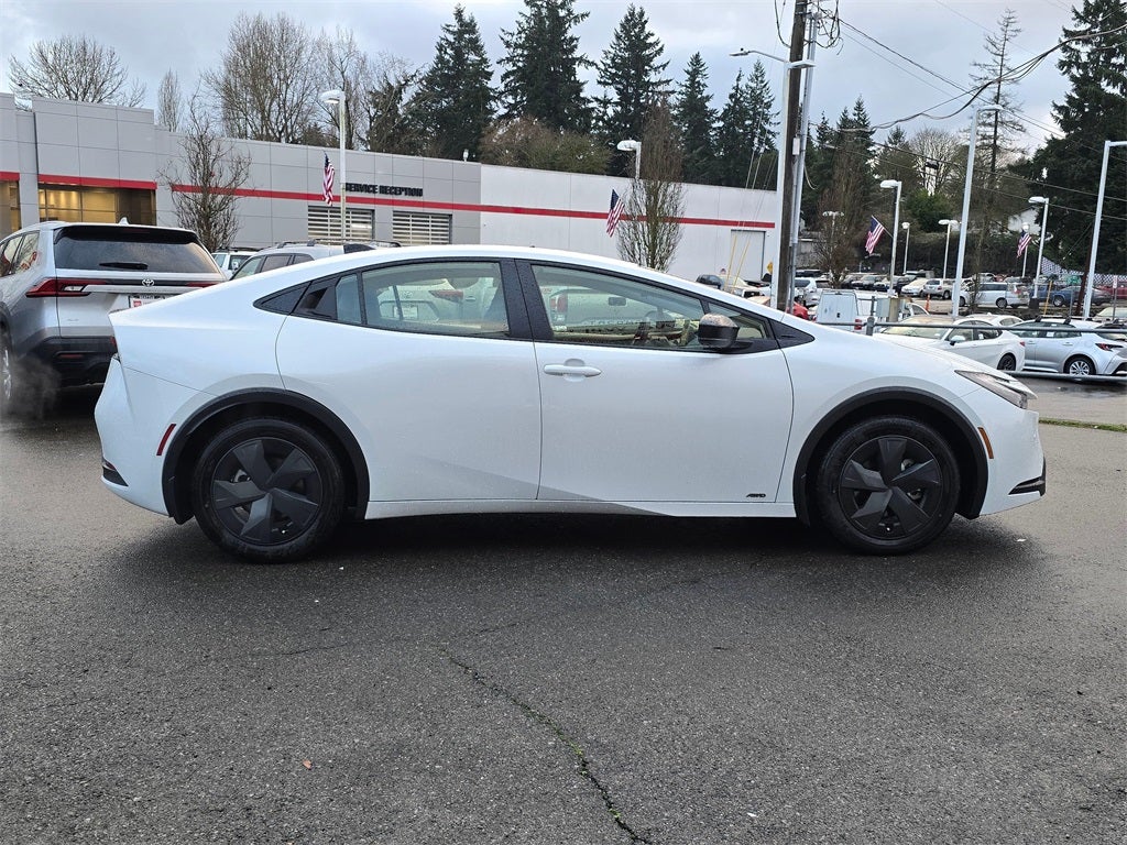 2026 Toyota Prius LE -AWD