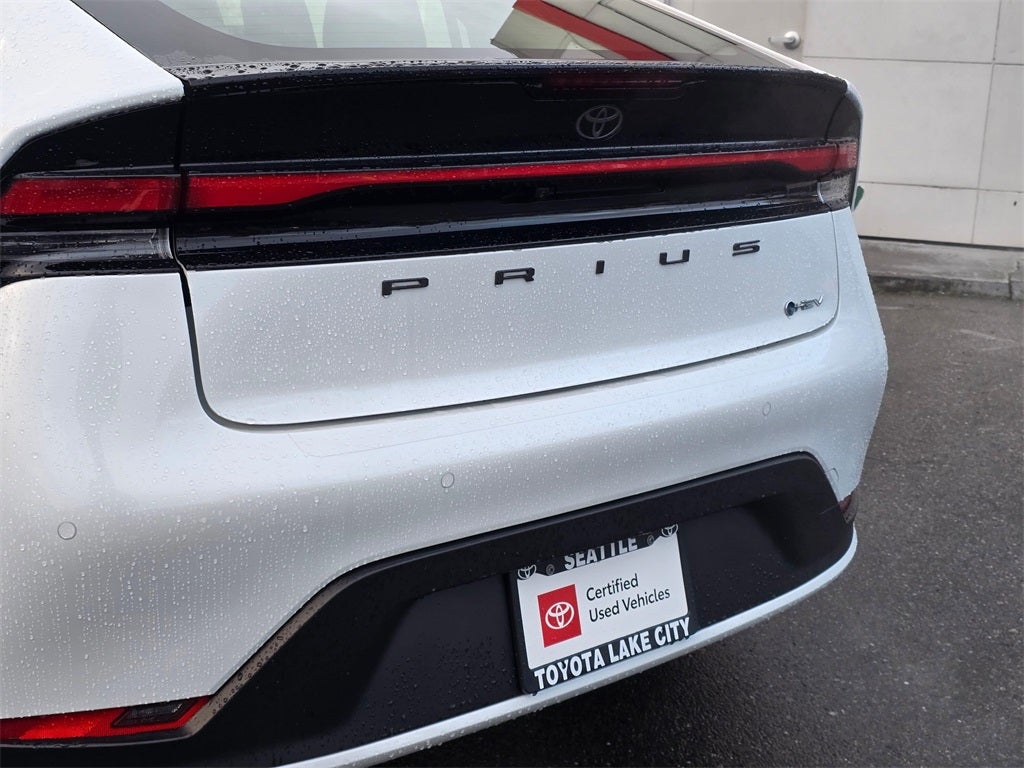 2026 Toyota Prius LE -AWD