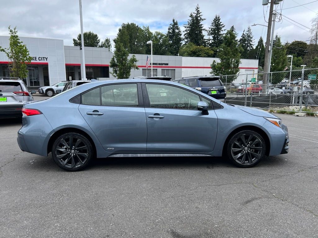 2025 Toyota Corolla Hybrid SE