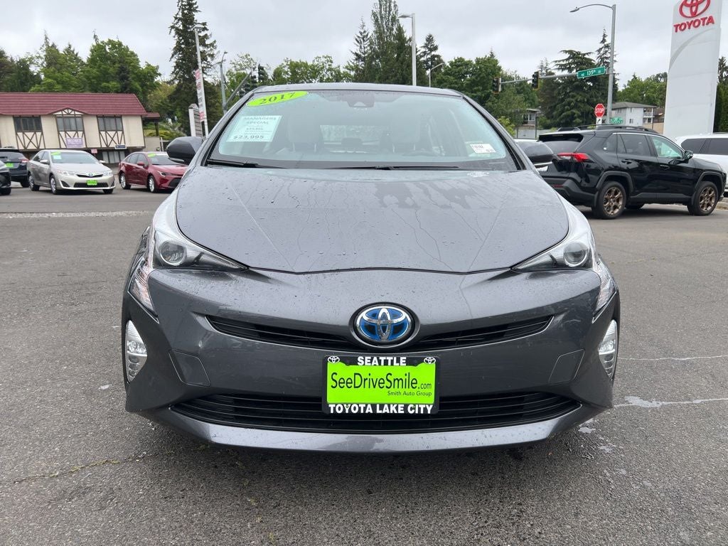2017 Toyota Prius Three Touring
