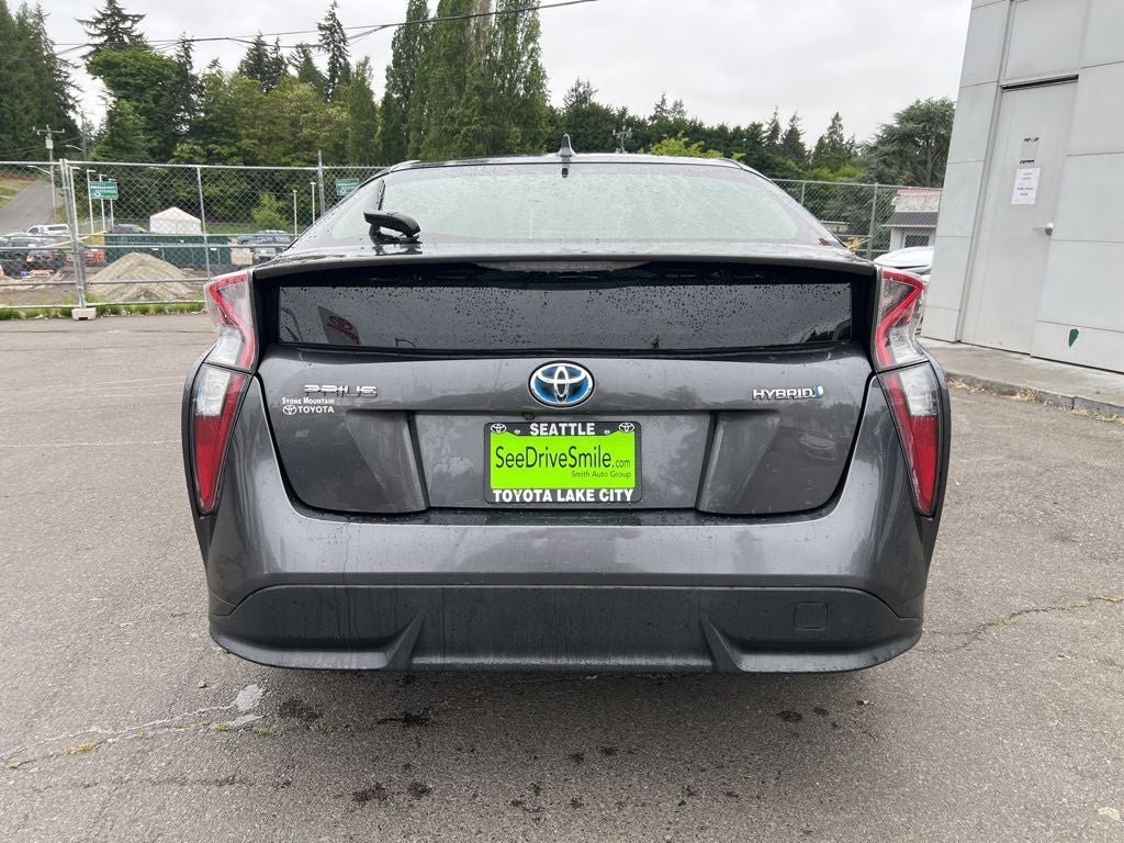 2017 Toyota Prius Three Touring