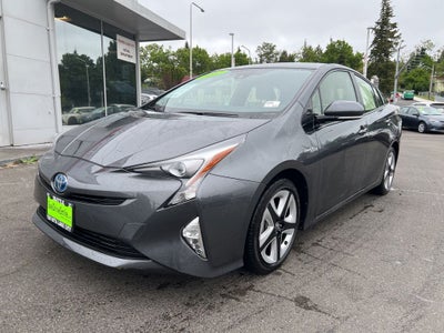 2017 Toyota Prius Three Touring