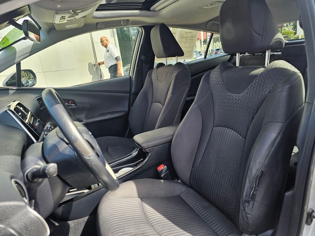 2016 Toyota Prius Three