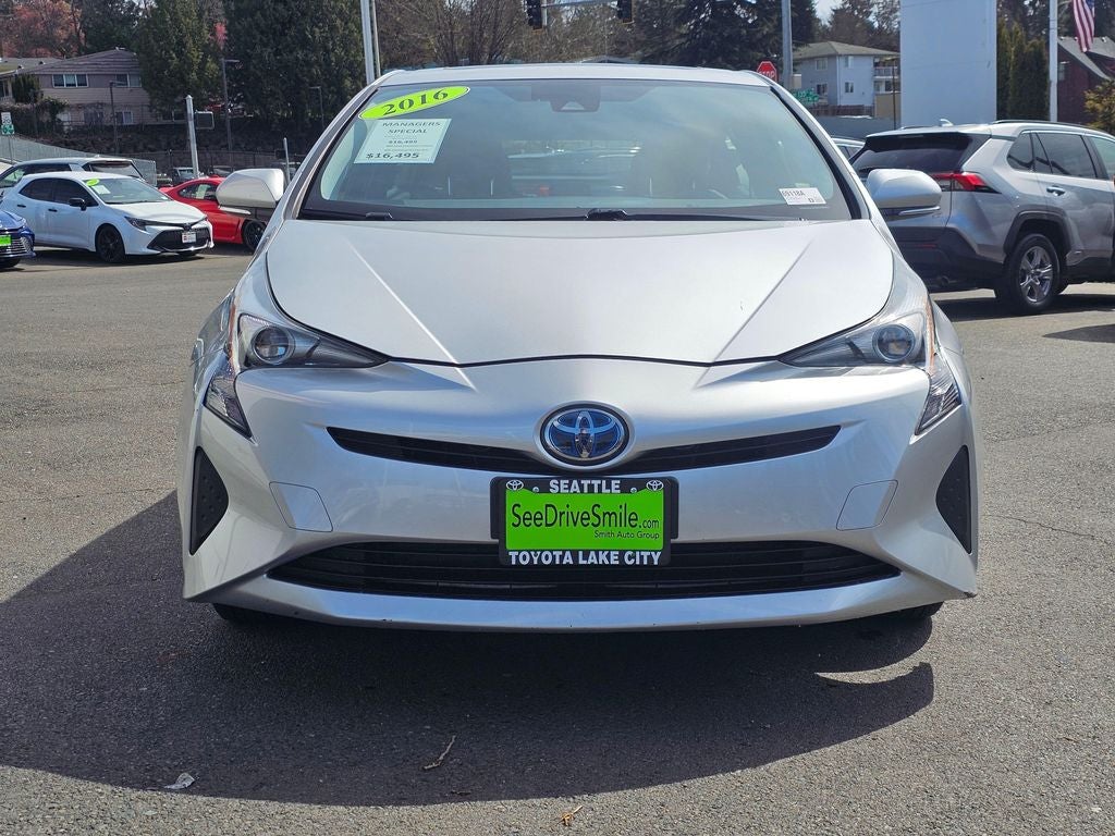 2016 Toyota Prius Three