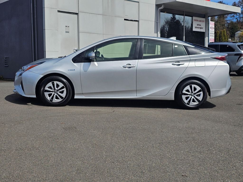2016 Toyota Prius Three
