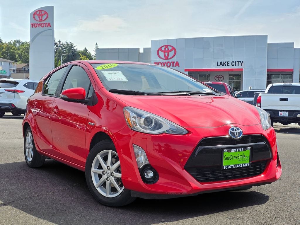 2016 Toyota Prius c Four