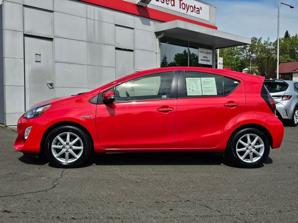 2016 Toyota Prius c Four