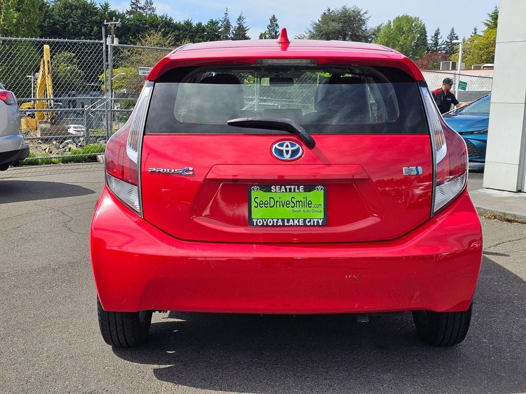 2016 Toyota Prius c Four