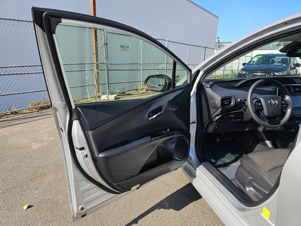 2021 Toyota Prius LE AWD-e